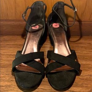 Size 10 Madden Girl Low Strappy Heals